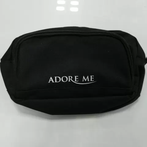 Mostra adore me11